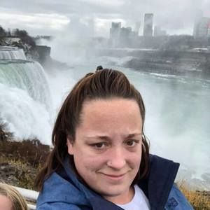 Meet your Posher, Demetra